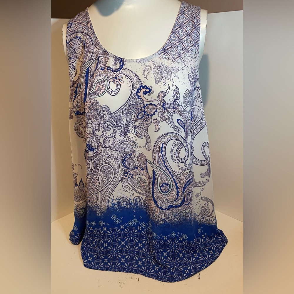 DR2 Blue Paisley Pleated Sleeveless Top